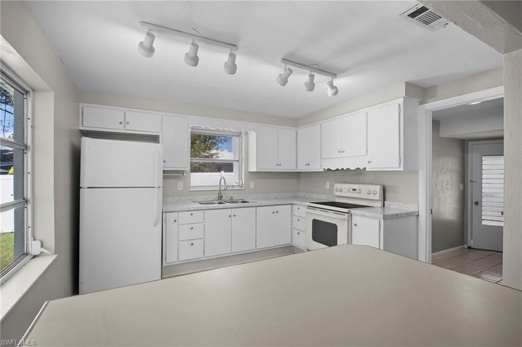 4244 Ellen Ave, Fort Myers, FL 33901 Photo