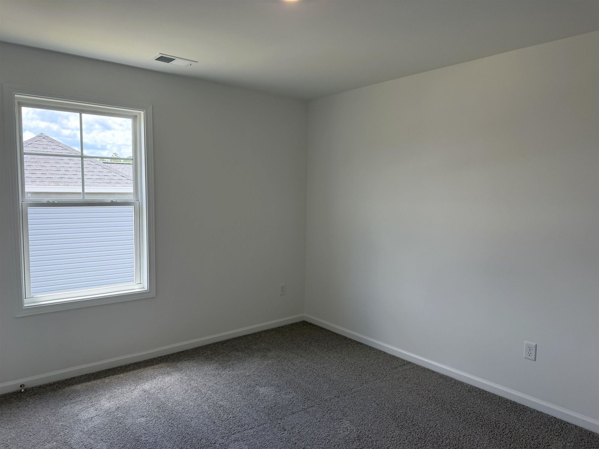 162 Westfield Circle Photo 22