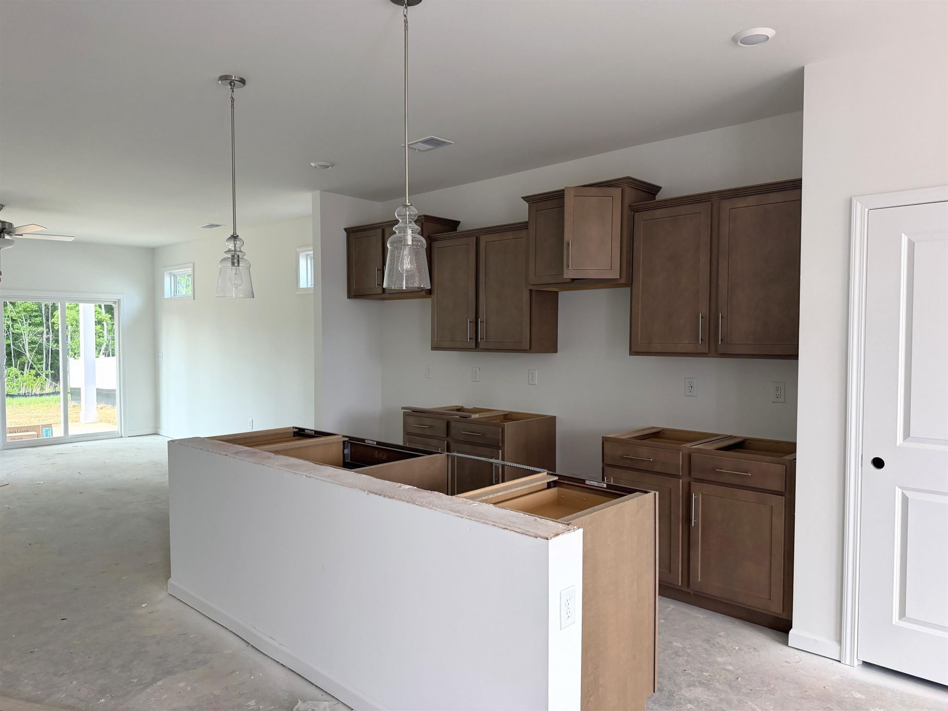 162 Westfield Circle Photo 4