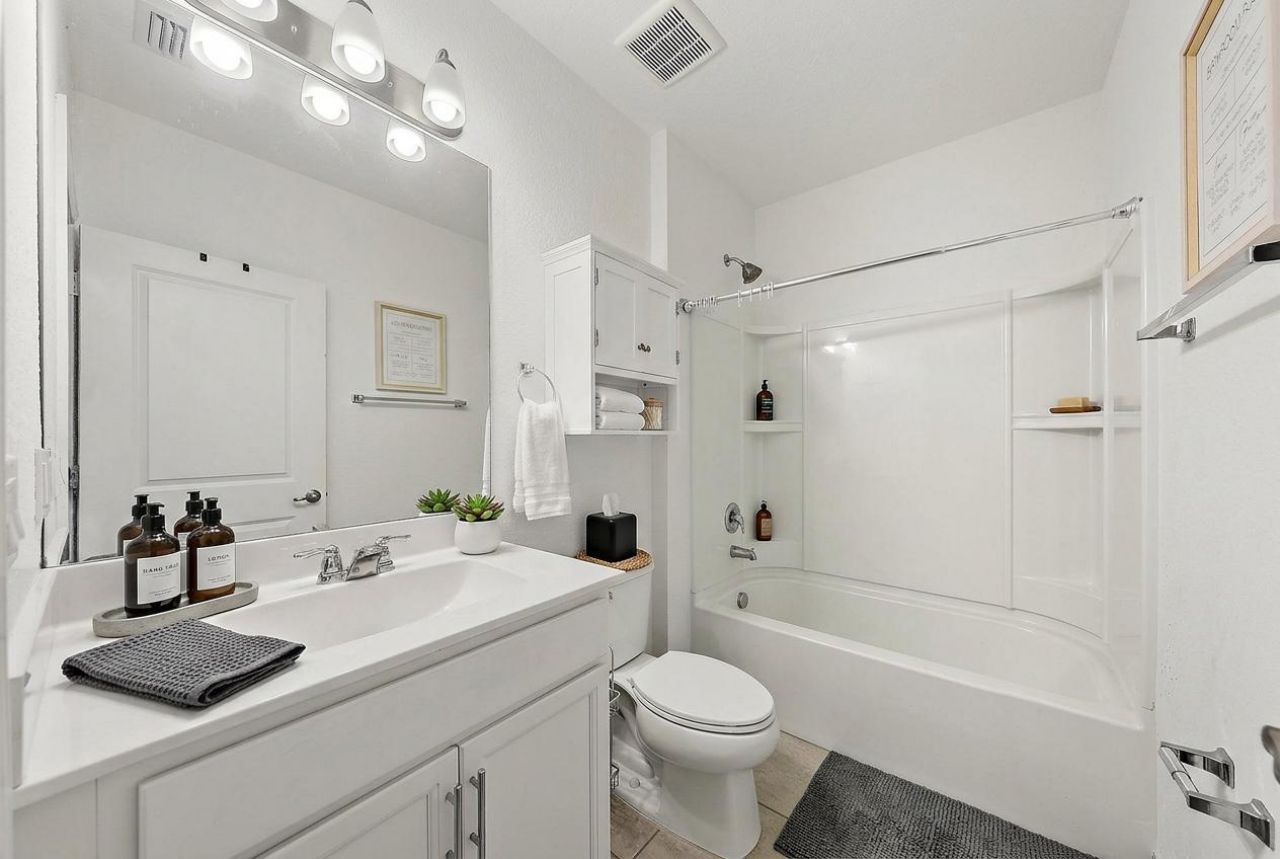 2574 SW Cameo Boulevard, Port Saint Lucie, FL 34953 Photo