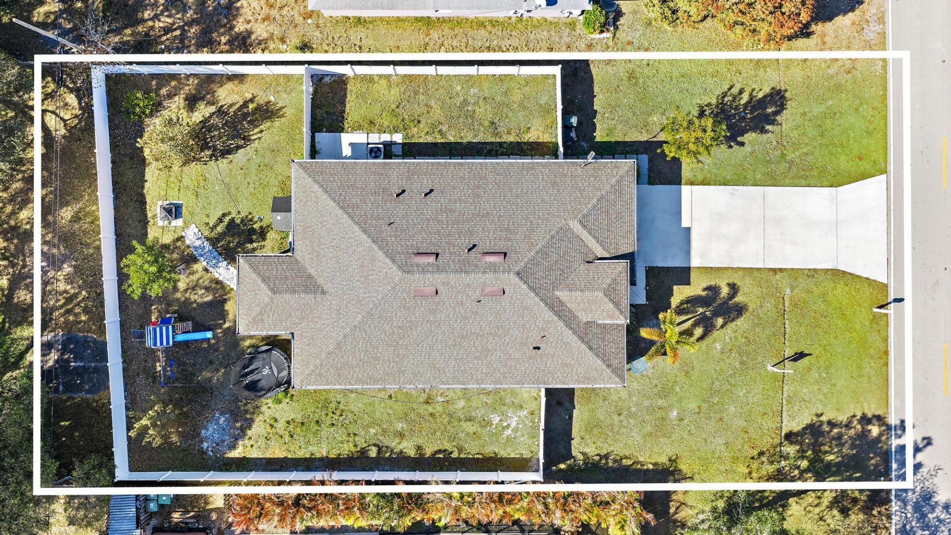 2574 SW Cameo Boulevard, Port Saint Lucie, FL 34953 Photo