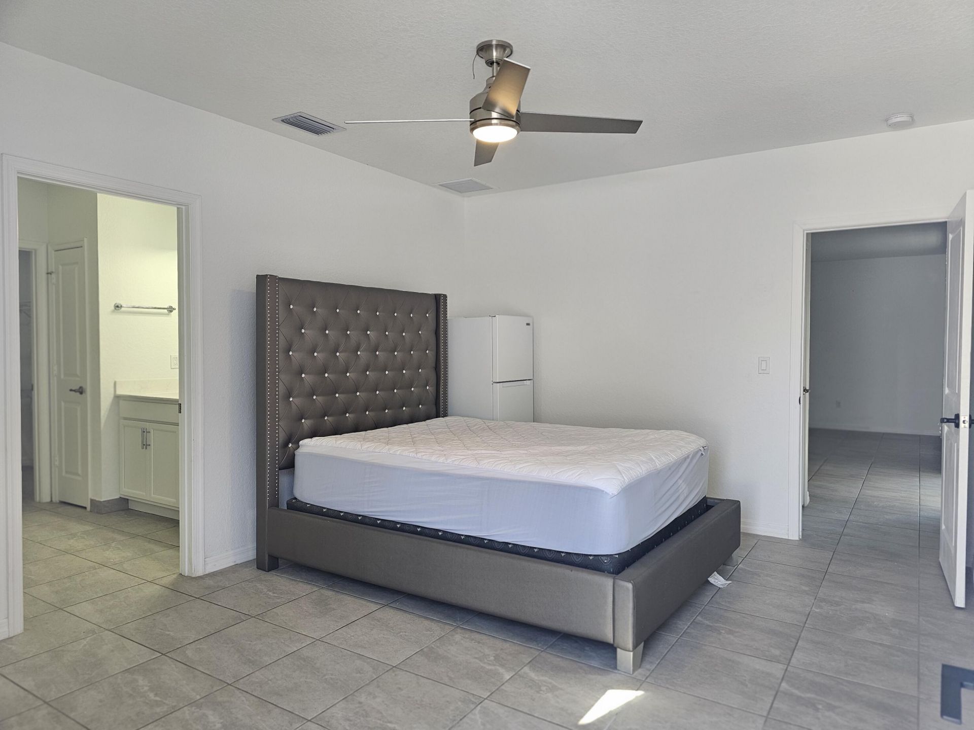 2574 SW Cameo Boulevard, Port Saint Lucie, FL 34953 Photo