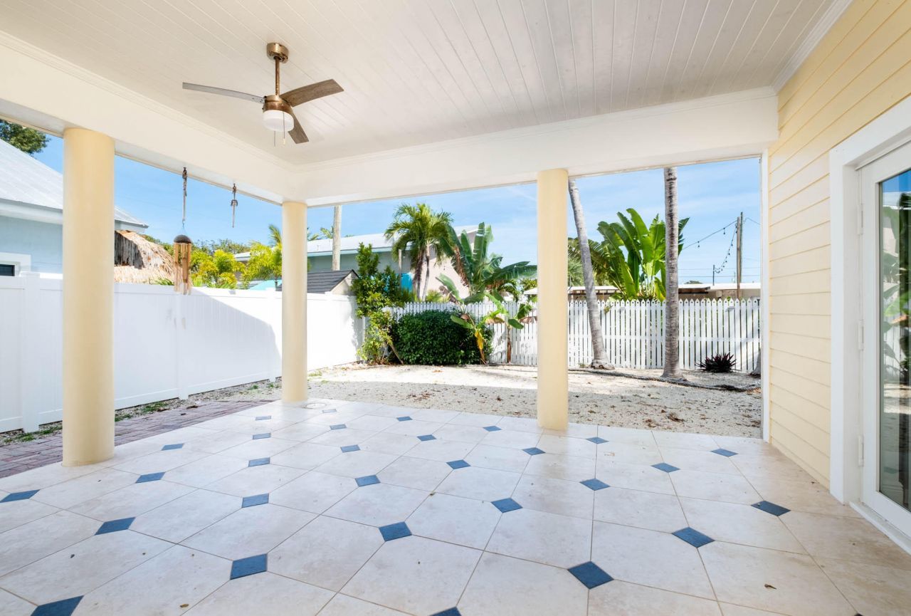 118 First Street, Key Largo, FL 33037 Photo