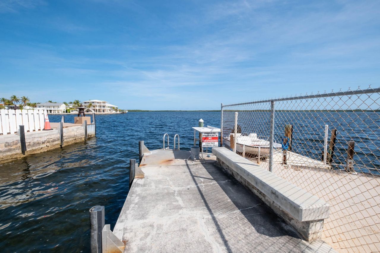 118 First Street, Key Largo, FL 33037 Photo