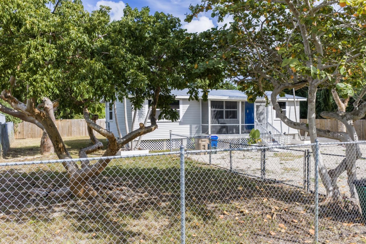 30023 Pine Channel Road, Big Pine Key, FL 33043 Photo