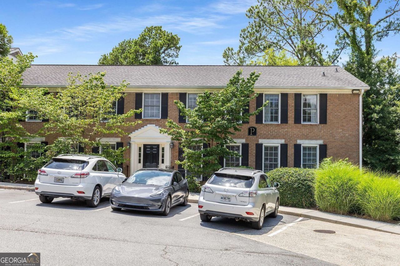 1101 Collier Road Nw, Unit P2, Atlanta, GA 30318 Main Photo
