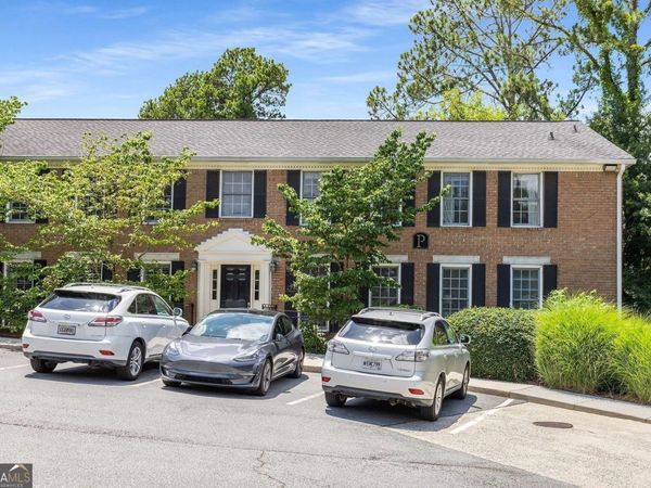 1101 Collier Road NW, Unit P2, Atlanta, GA 30318