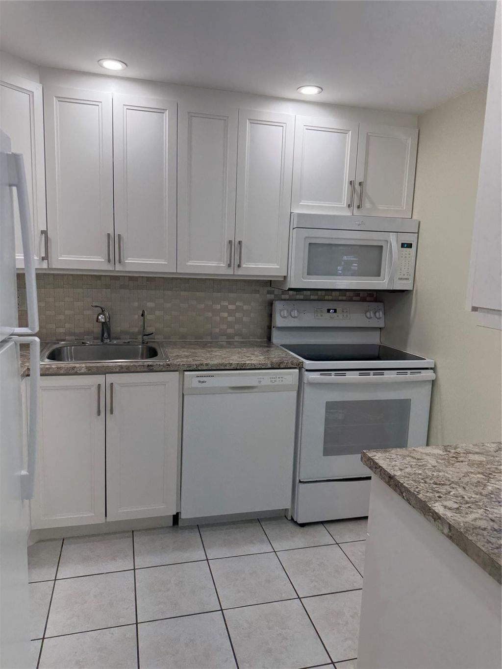 2901 NW 46th Avenue, Unit 106, Lauderdale Lakes, FL 33313 Photo