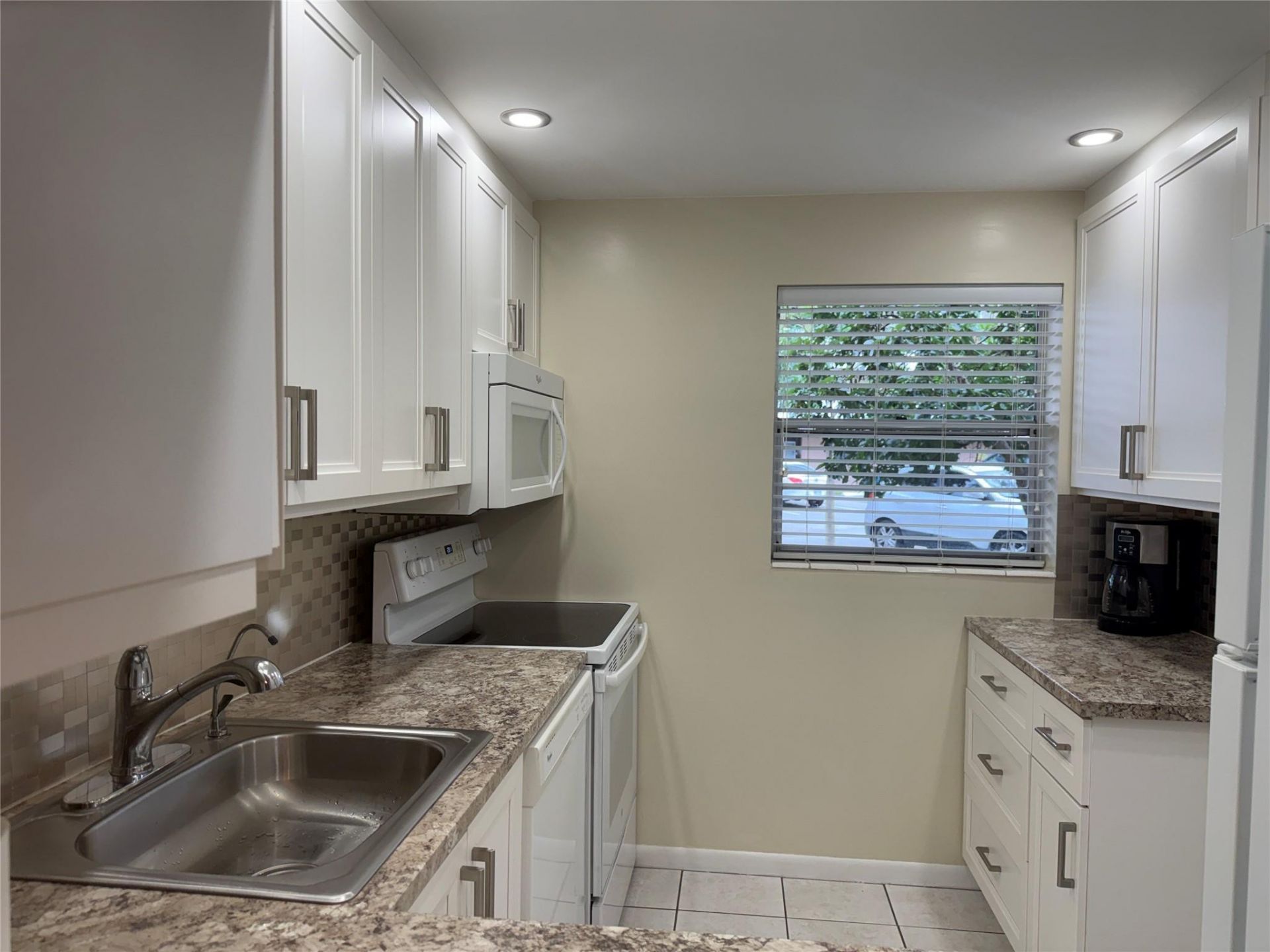 2901 NW 46th Avenue, Unit 106, Lauderdale Lakes, FL 33313 Photo
