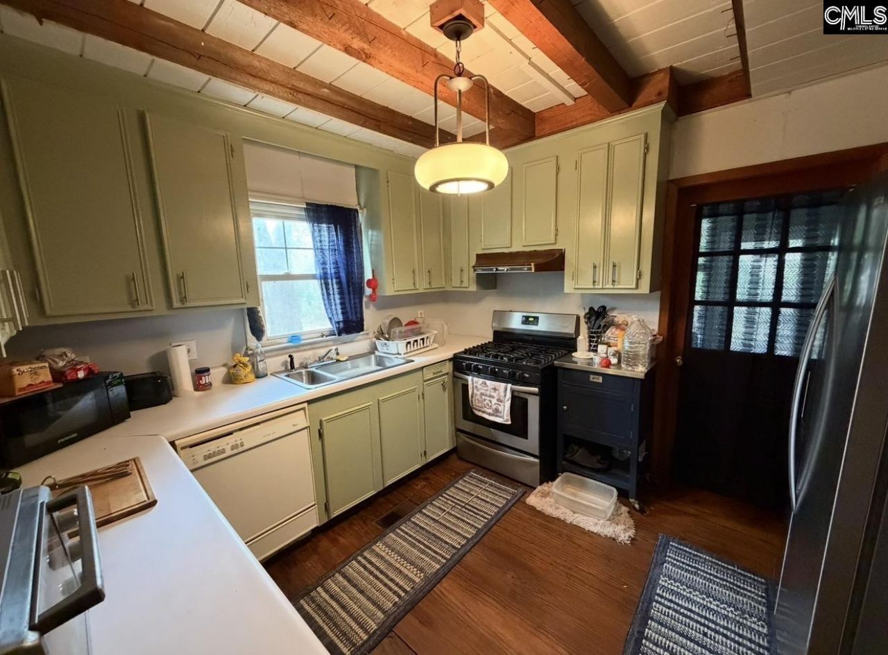 323 Knott Drive Photo 17