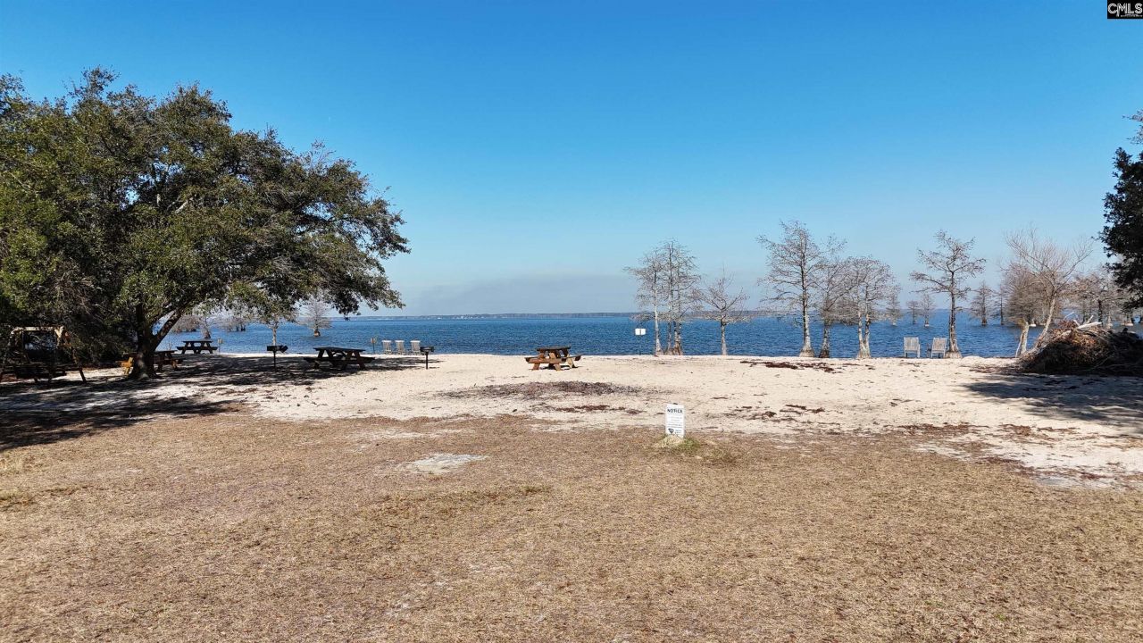 323 Knott Drive Photo 30