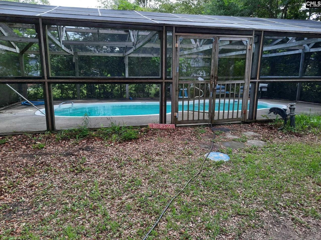 323 Knott Drive Photo 4