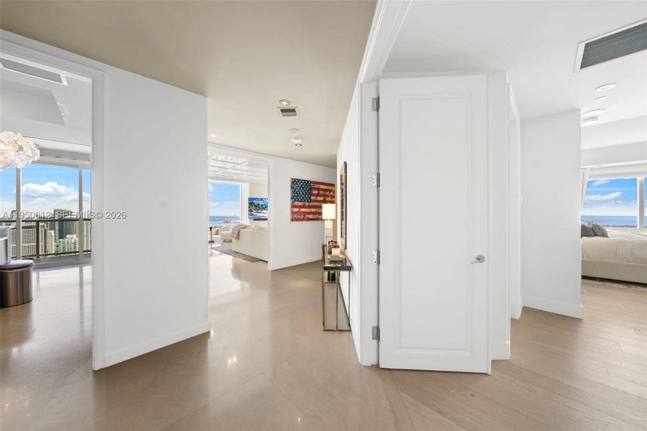 1425 Brickell Ave, Unit 58E, Miami, FL 33131 Photo