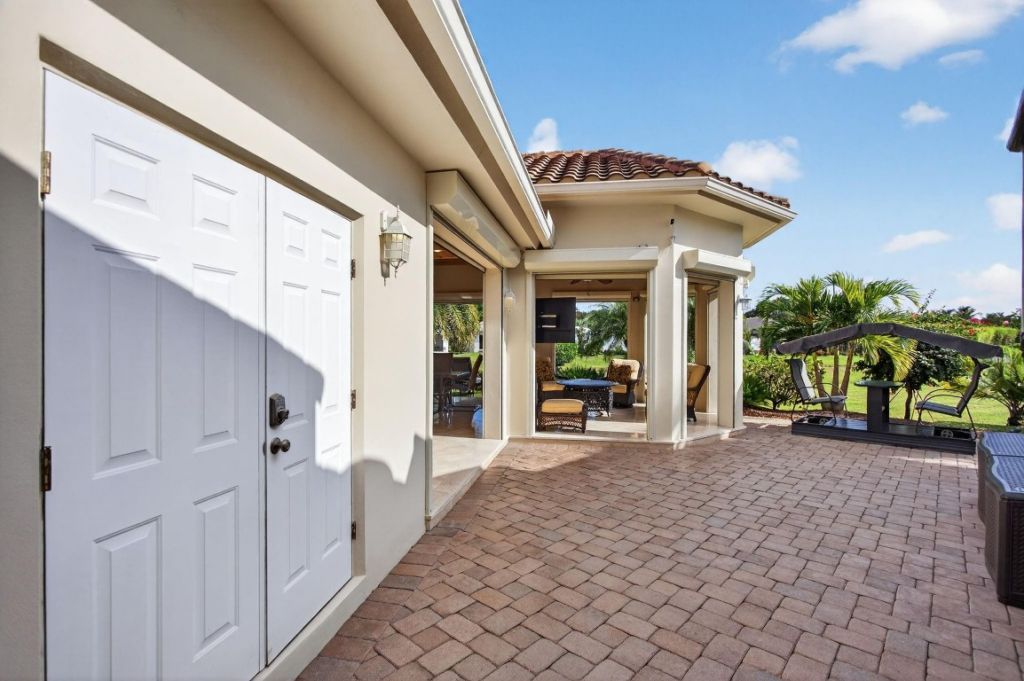 391 Sundial Circle, Unit 391, Pompano Beach, FL 33068 Photo