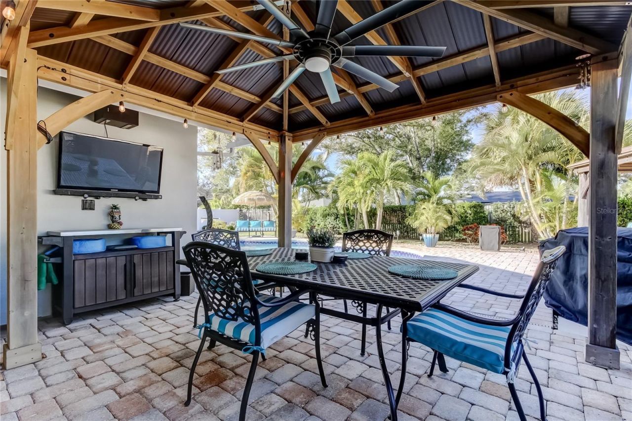 2686 Clubhouse Drive S, Clearwater, FL 33761 Photo