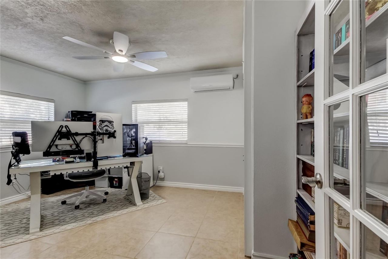 2686 Clubhouse Drive S, Clearwater, FL 33761 Photo