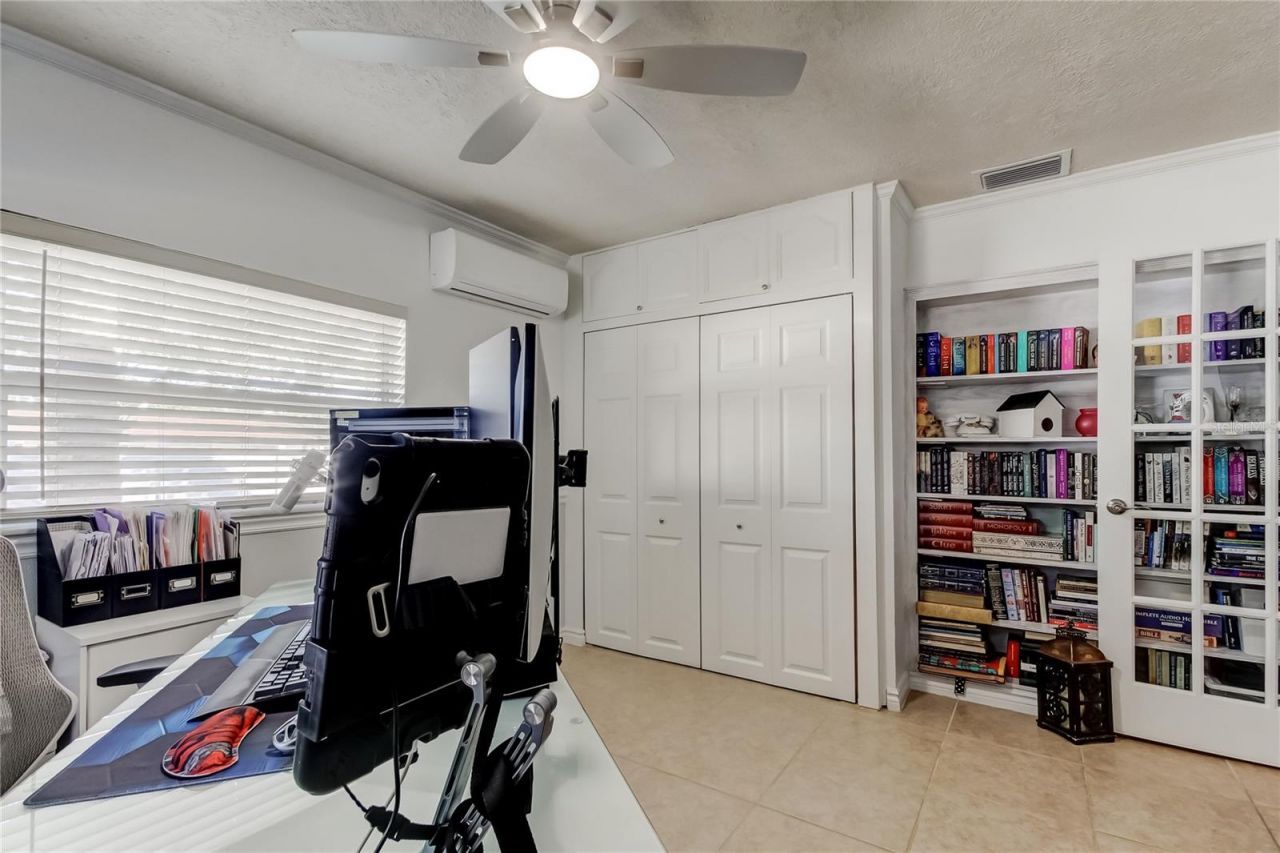 2686 Clubhouse Drive S, Clearwater, FL 33761 Photo