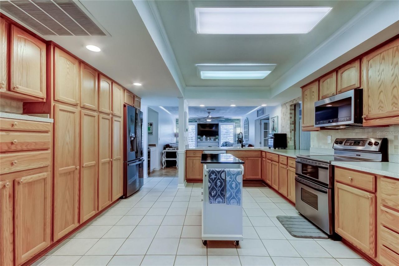 2686 Clubhouse Drive S, Clearwater, FL 33761 Photo