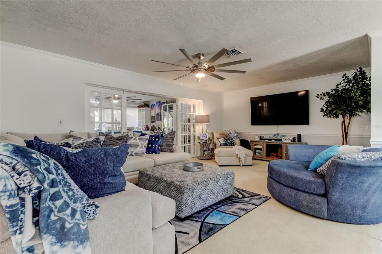 2686 Clubhouse Drive S, Clearwater, FL 33761 Photo