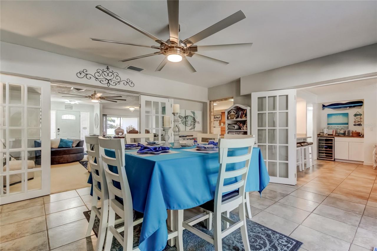 2686 Clubhouse Drive S, Clearwater, FL 33761 Photo