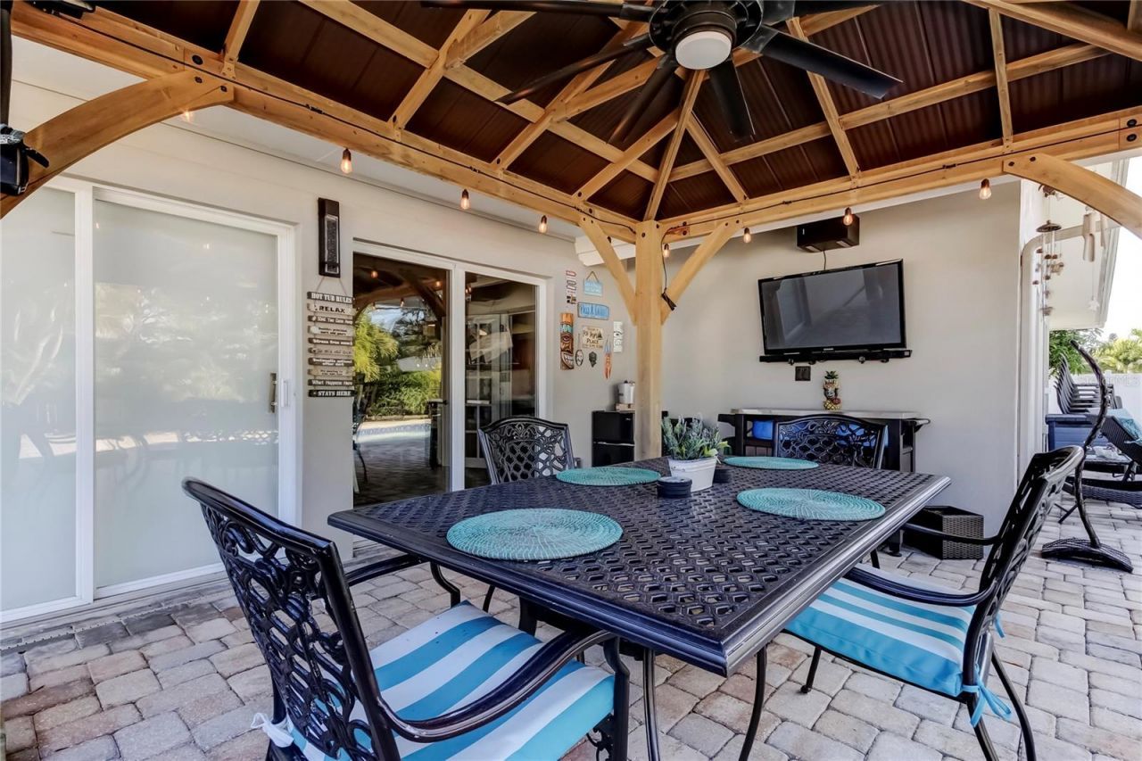 2686 Clubhouse Drive S, Clearwater, FL 33761 Photo