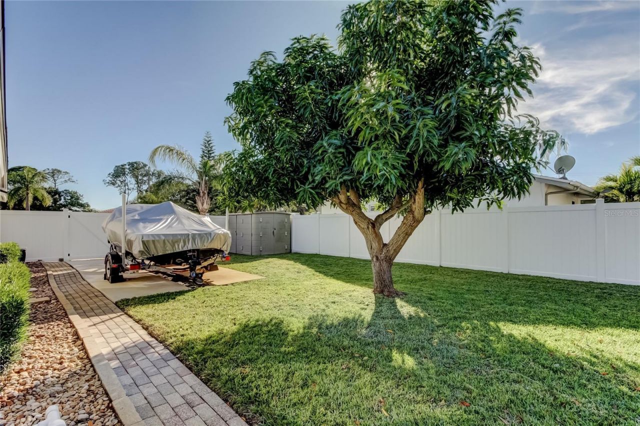 2686 Clubhouse Drive S, Clearwater, FL 33761 Photo