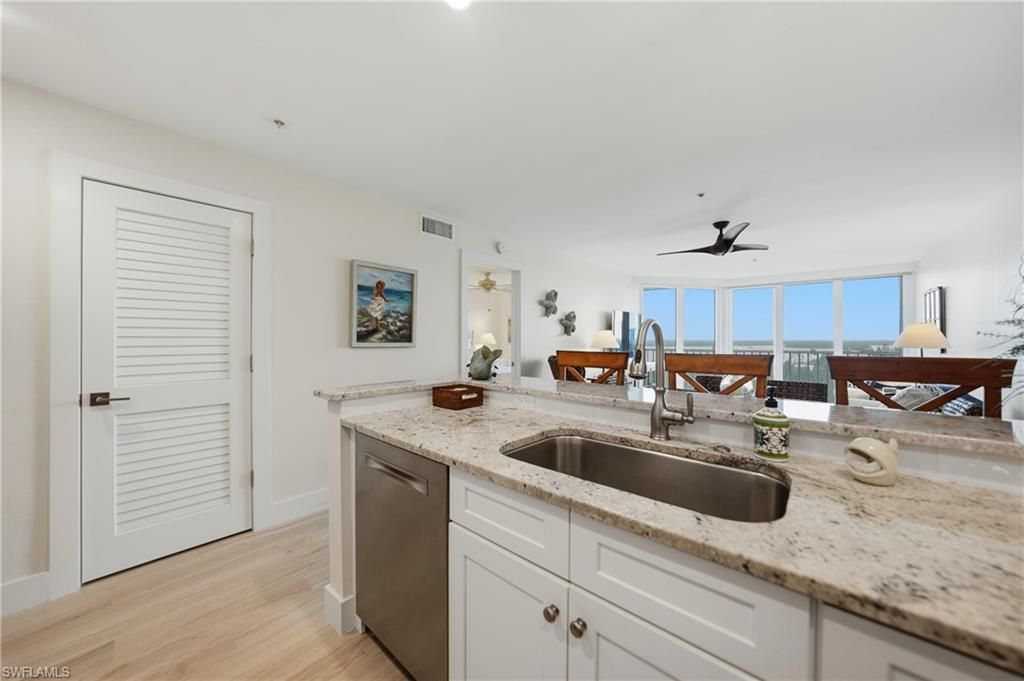 345 Mango St, Unit 604, Fort Myers Beach, FL 33931 Photo