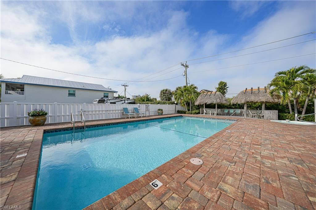 345 Mango St, Unit 604, Fort Myers Beach, FL 33931 Photo