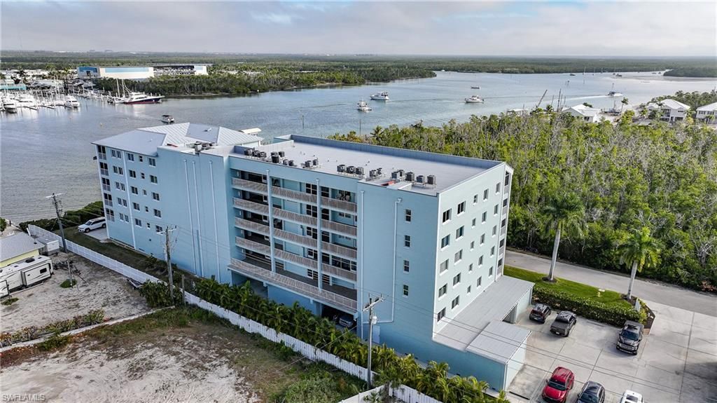 345 Mango St, Unit 604, Fort Myers Beach, FL 33931 Photo