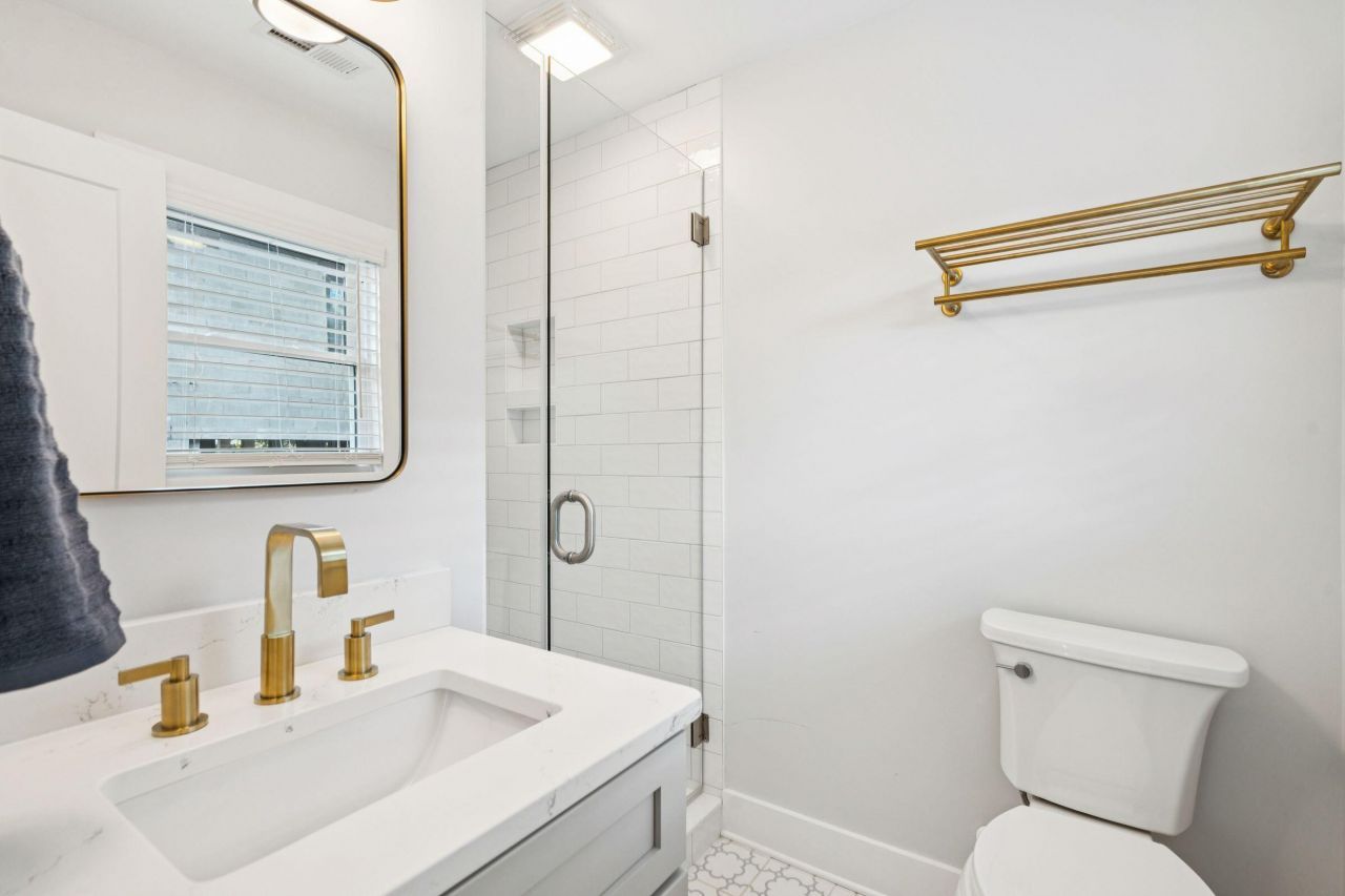 2906 Waterway Boulevard Photo 24