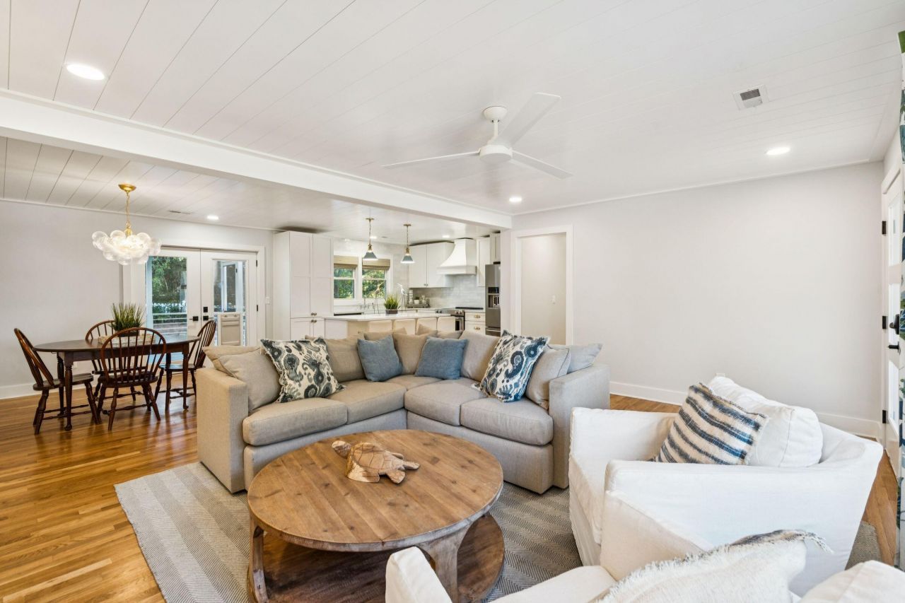 2906 Waterway Boulevard Photo 7