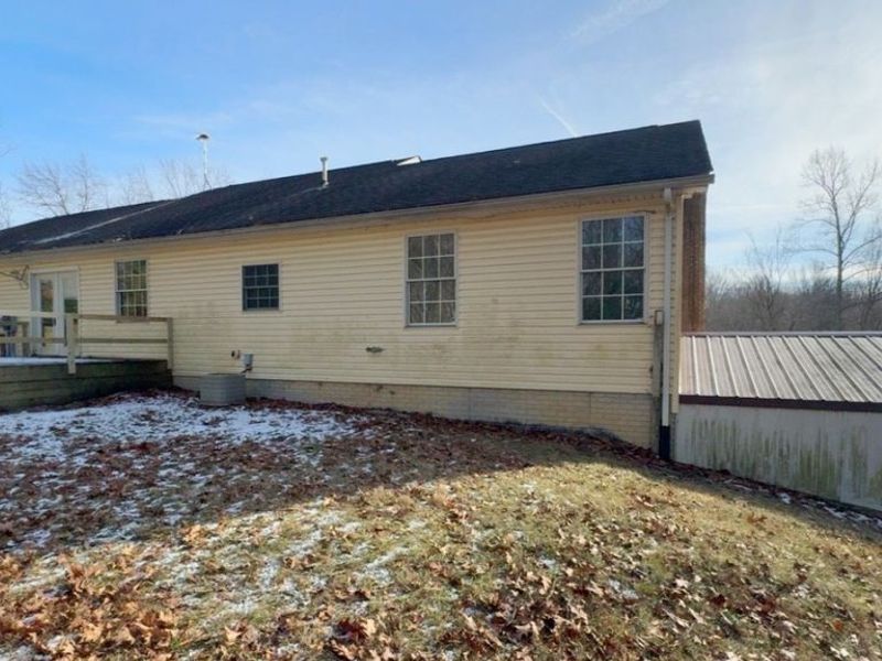 1360 W Bone Road NW, McConnelsville, OH 43756 Photo 4