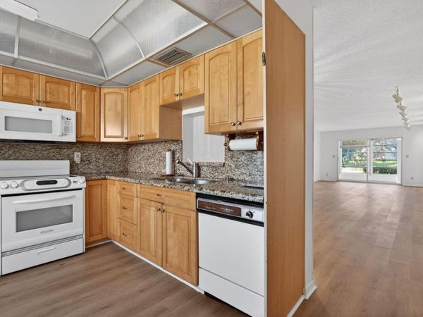 3101 Portofino Pt, Unit A1, Coconut Creek, FL 33066