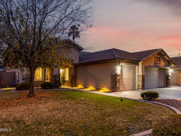 2096 S QUARTZ Street, Gilbert, AZ 85295