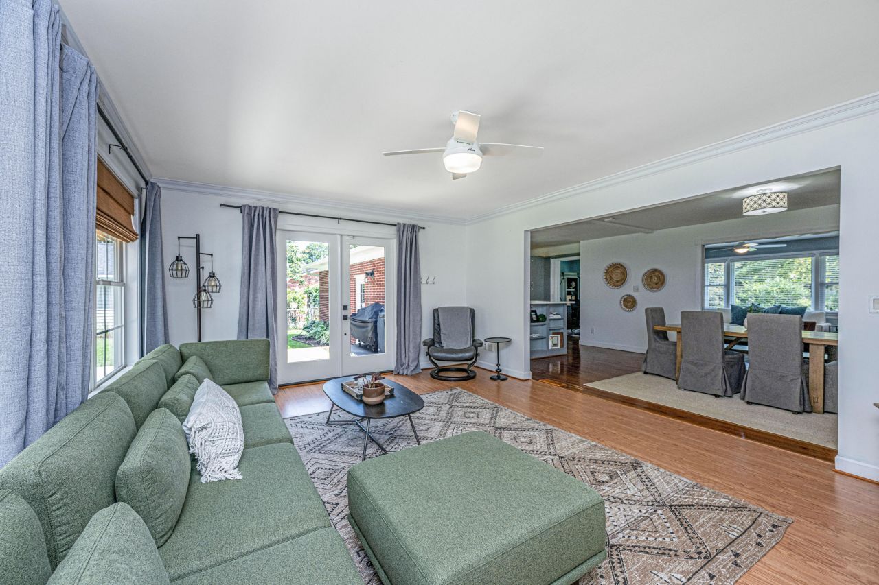 4915 Ashby Avenue Photo 20