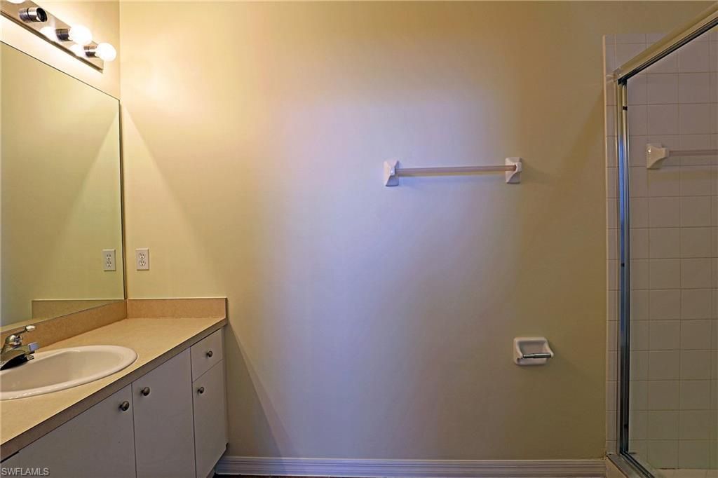 4199 Bellasol Cir, Unit 622, Fort Myers, FL 33916 Photo