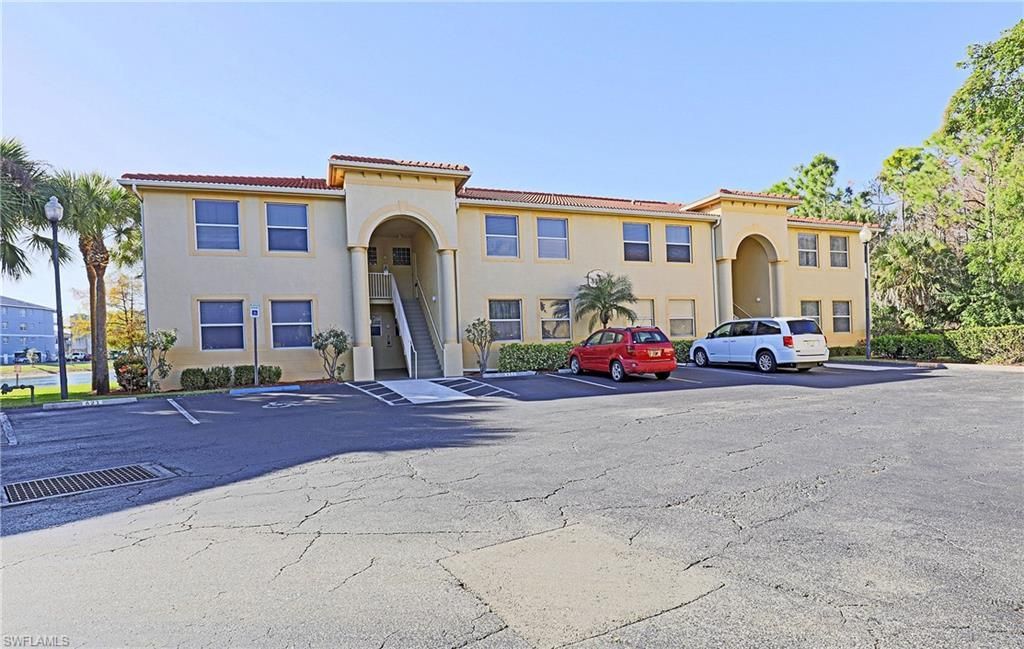 4199 Bellasol Cir, Unit 622, Fort Myers, FL 33916 Photo