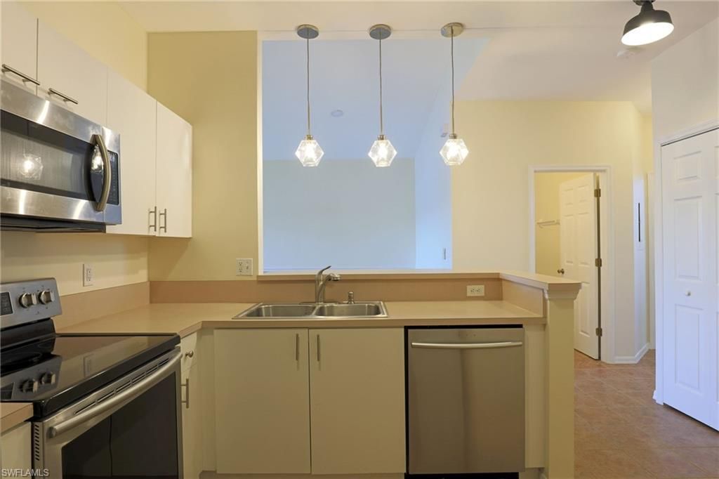 4199 Bellasol Cir, Unit 622, Fort Myers, FL 33916 Photo