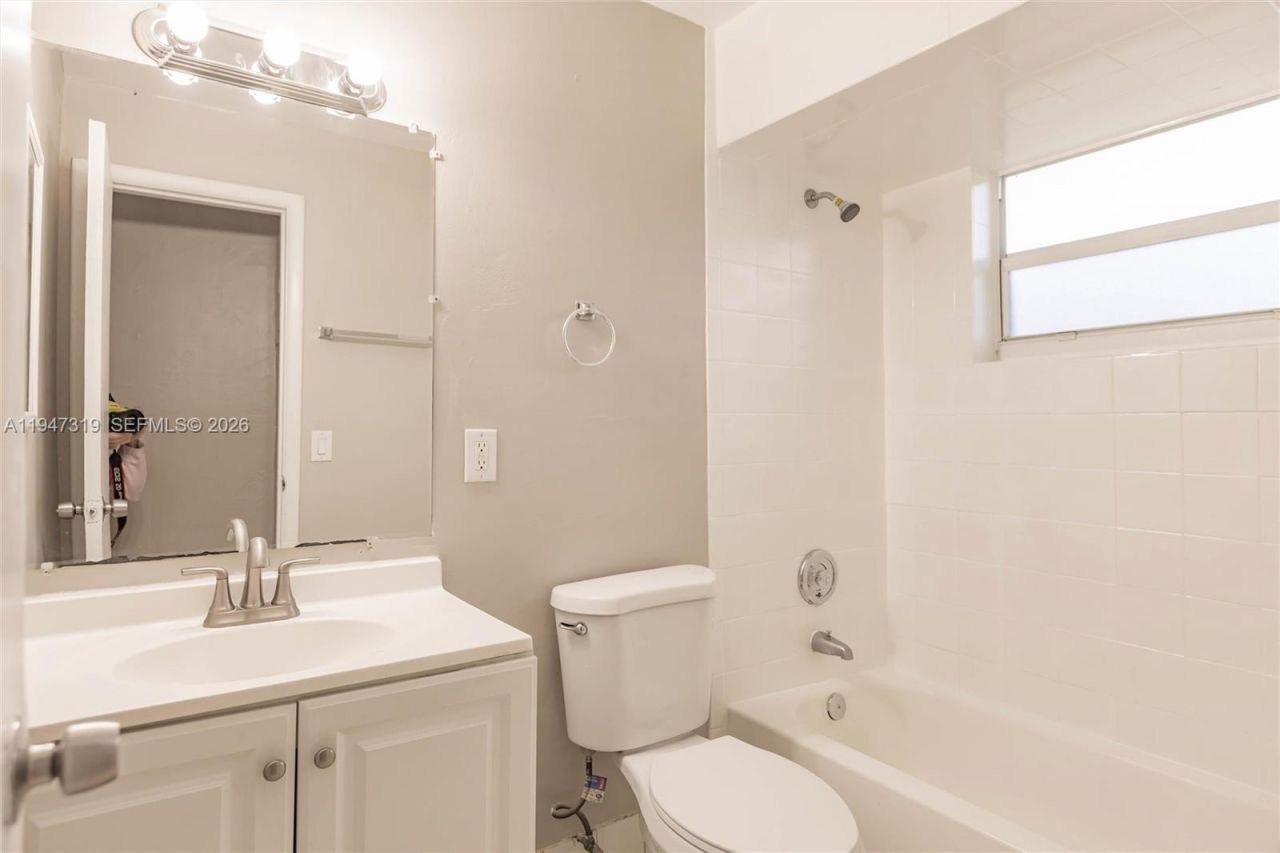 3140 NE 10th Ter, Pompano Beach, FL 33064 Photo