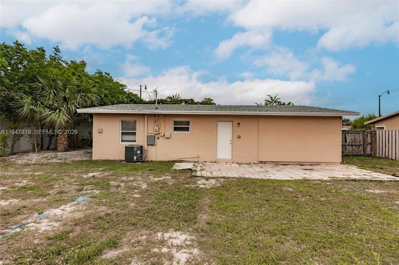 3140 NE 10th Ter, Pompano Beach, FL 33064 Photo