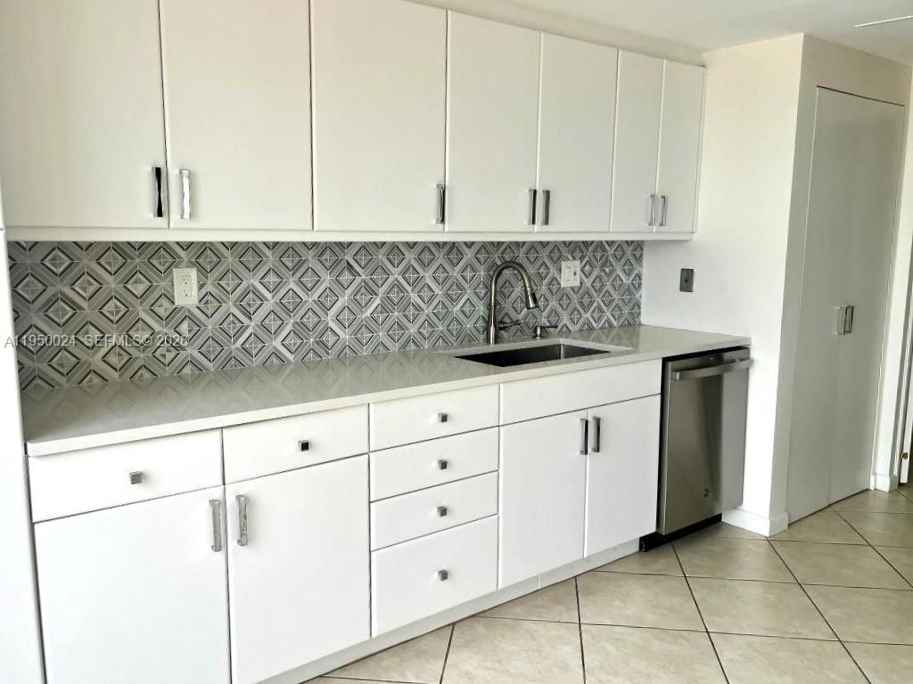 1901 N Ocean Blvd, Unit 7C, Fort Lauderdale, FL 33305 Photo