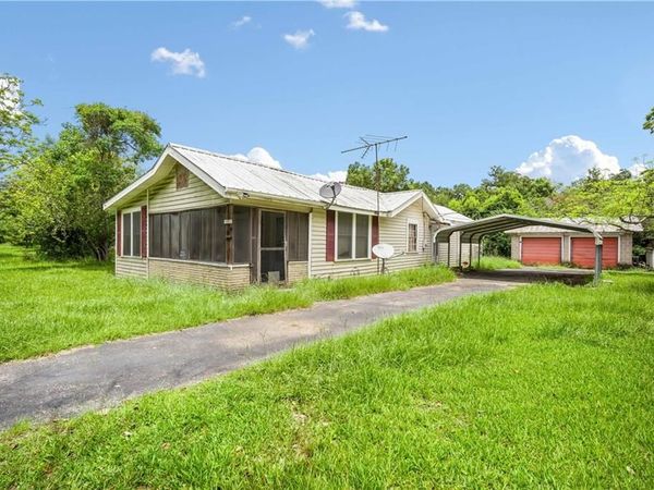 3015 Cedar Crescent Drive, Mobile, AL 36605