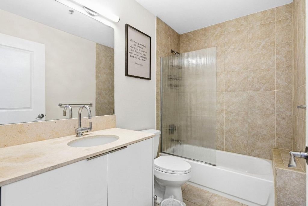 2641 N Flamingo Road, Unit 2701n, Sunrise, FL 33323 Photo