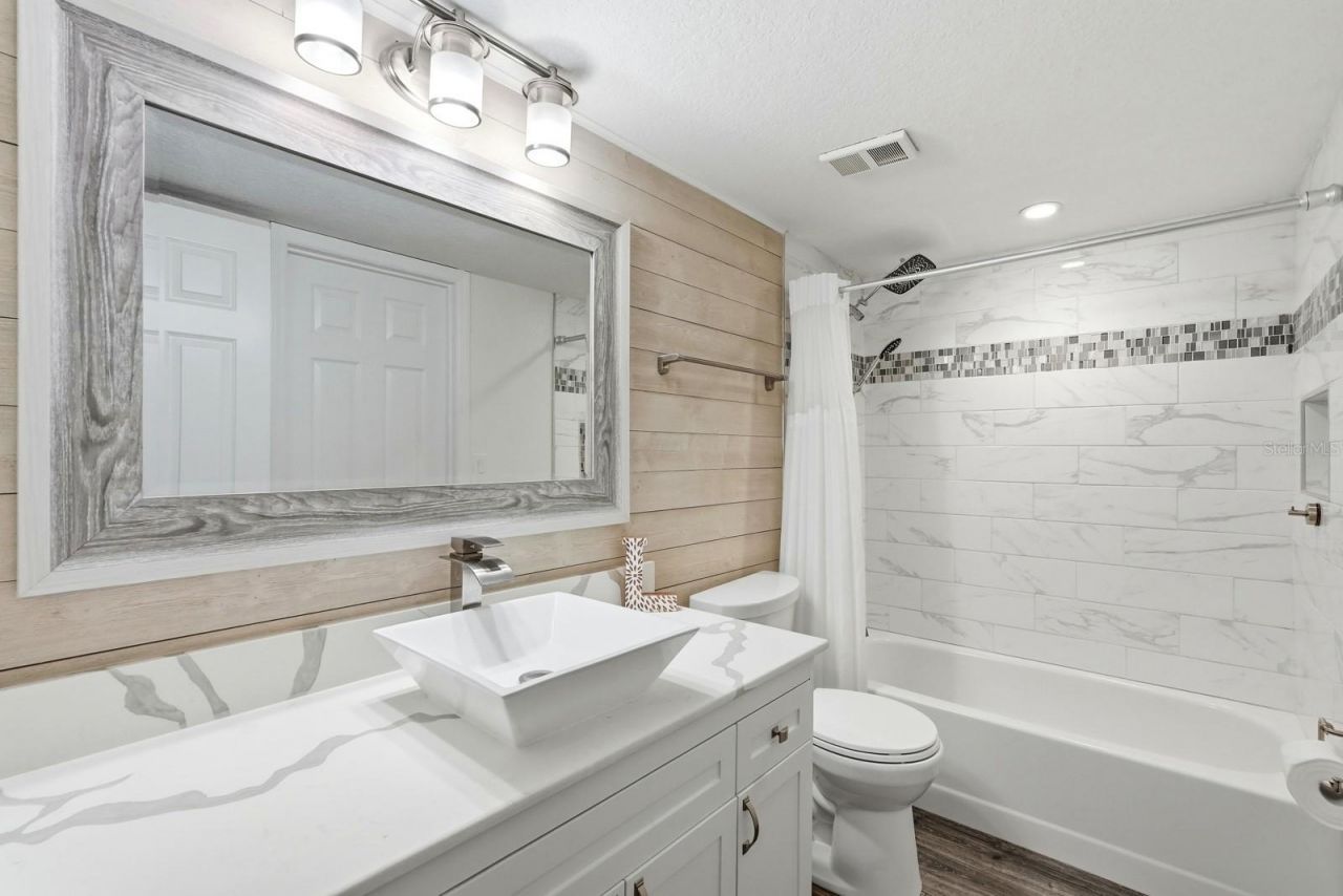 458 Bouchelle Drive, Unit 203, New Smyrna Beach, FL 32169 Photo