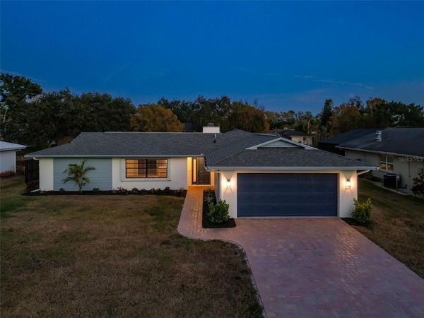4423 MEADOW CREEK CIRCLE, SARASOTA, FL 34233