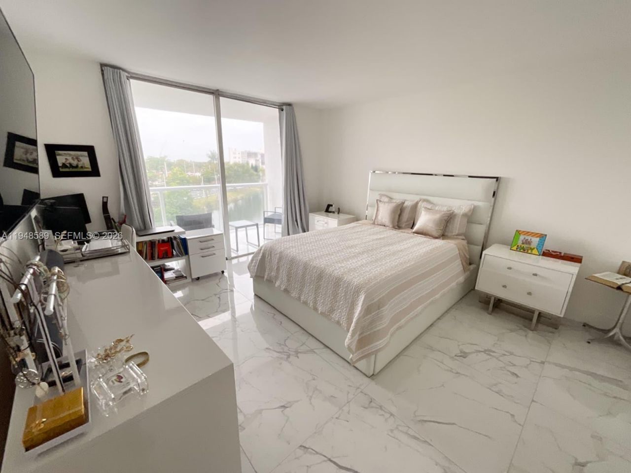 1301 NE Miami Gardens Dr, Unit 501W, Miami, FL 33179 Photo