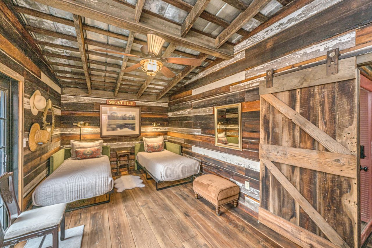 8452 Chisolm Plantation Road Photo 11