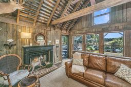 8452 Chisolm Plantation Road photo 4