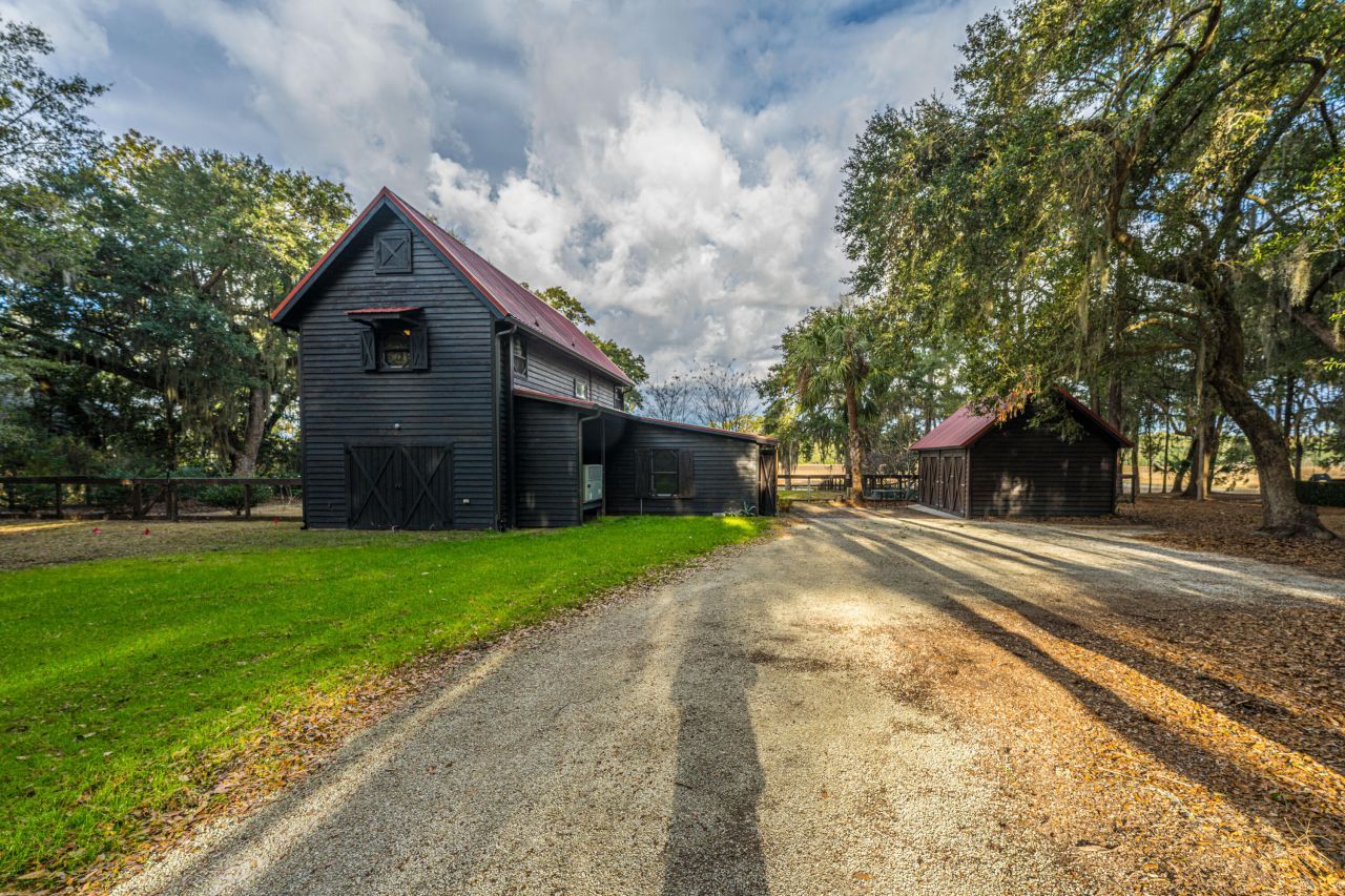 8452 Chisolm Plantation Road Photo 21