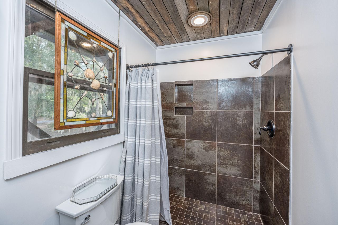 8452 Chisolm Plantation Road Photo 42